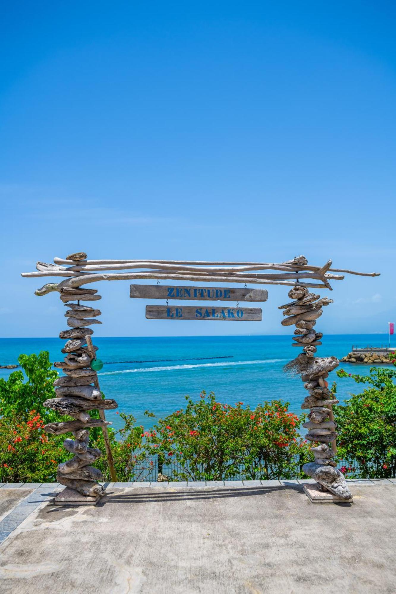 Zenitude Hotel Residences Le Salako Le Gosier  Exterior photo